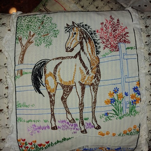 Pr Horse Embroid'd Eyelet Ruffled Home Made Pillow - Picture 4 of 11